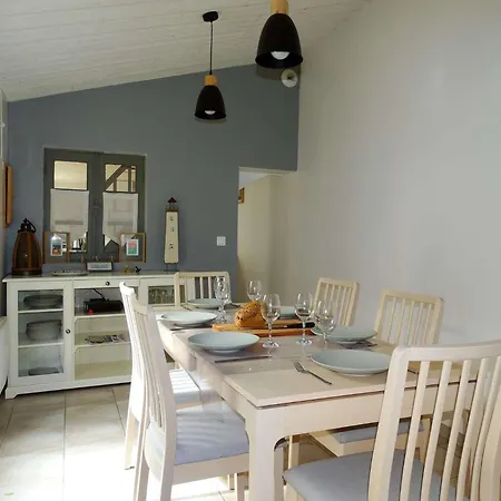 Petite Barque Gilles Croix De Vie فيلة سانت جيل كروا دي فيي